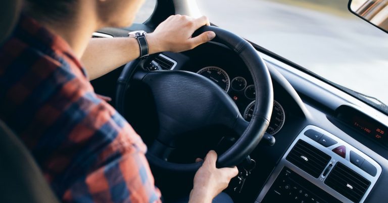 Good Driving Habits That Help Avoid Accidents