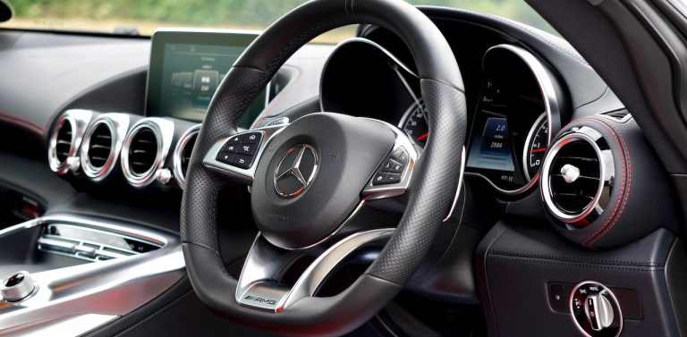 Car Dashboard Explained: Everything about Dashboard Components and Functions