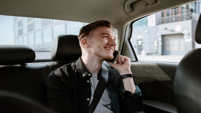 Why Don’t Cars Use Automatic Seat Belts Anymore?